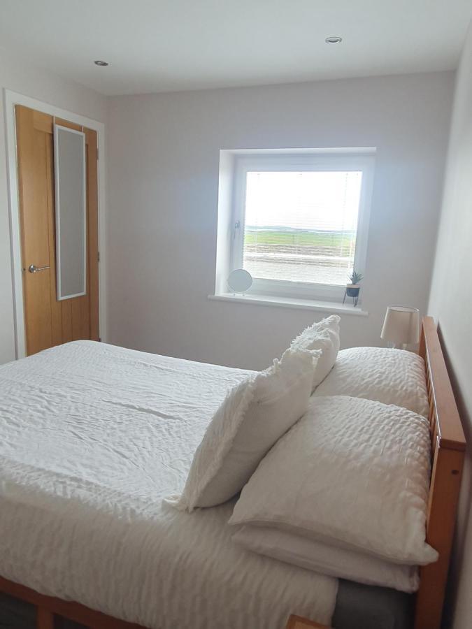Self Catering. Maydene. Holm. Orkney, Scotland. Nether Button Extérieur photo