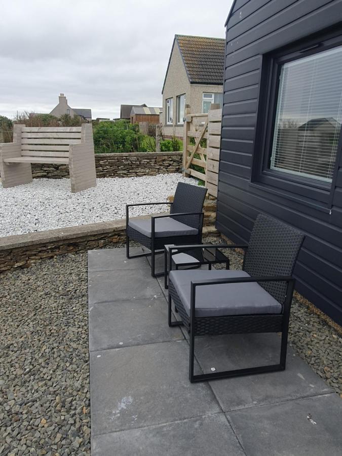Self Catering. Maydene. Holm. Orkney, Scotland. Nether Button Extérieur photo